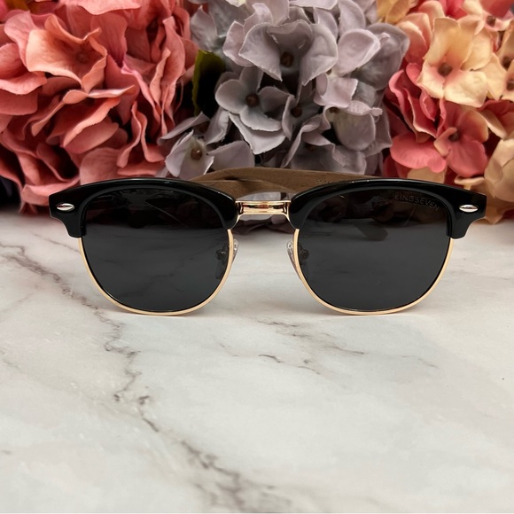KINGSEVEN Walnut Wood Sunglasses with Black Polarized Lenses - Picture 7 of 16